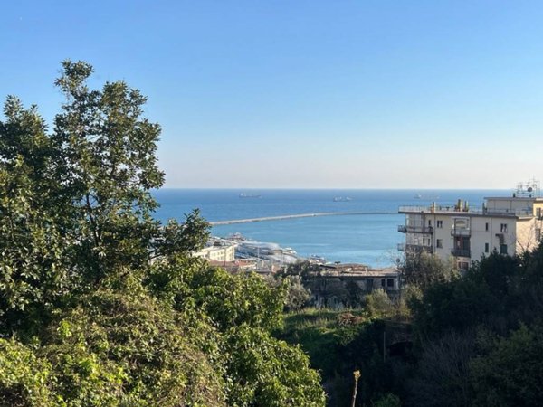 appartamento in vendita a Salerno in zona Centro Città