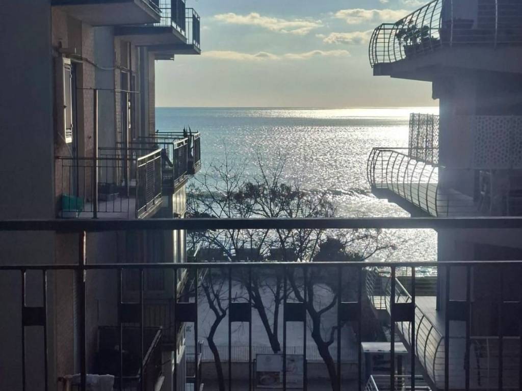 appartamento in vendita a Salerno in zona Pastena