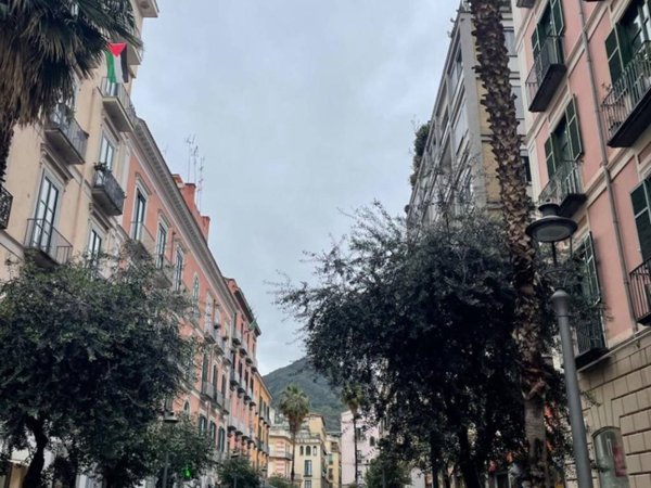 appartamento in vendita a Salerno in zona Centro Città