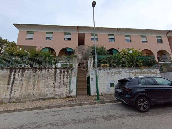 appartamento in vendita a Salerno in zona Giovi Altimare