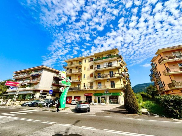 appartamento in vendita a Salerno in zona Pastena