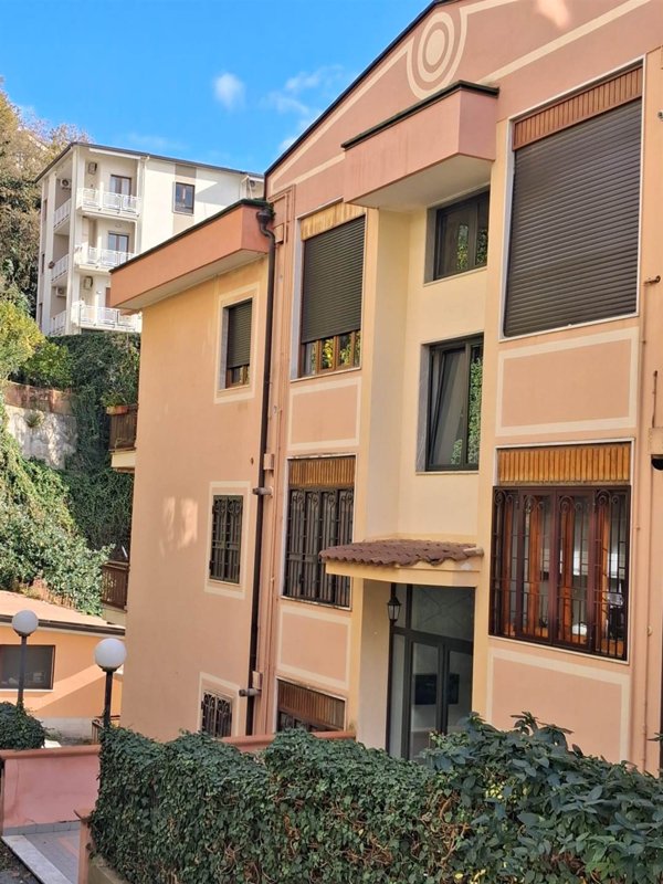 appartamento in vendita a Salerno in zona Sala Abbagnano