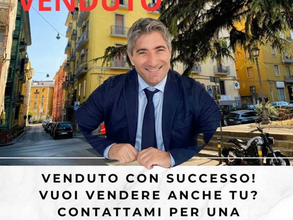 appartamento in vendita a Salerno in zona Centro Città