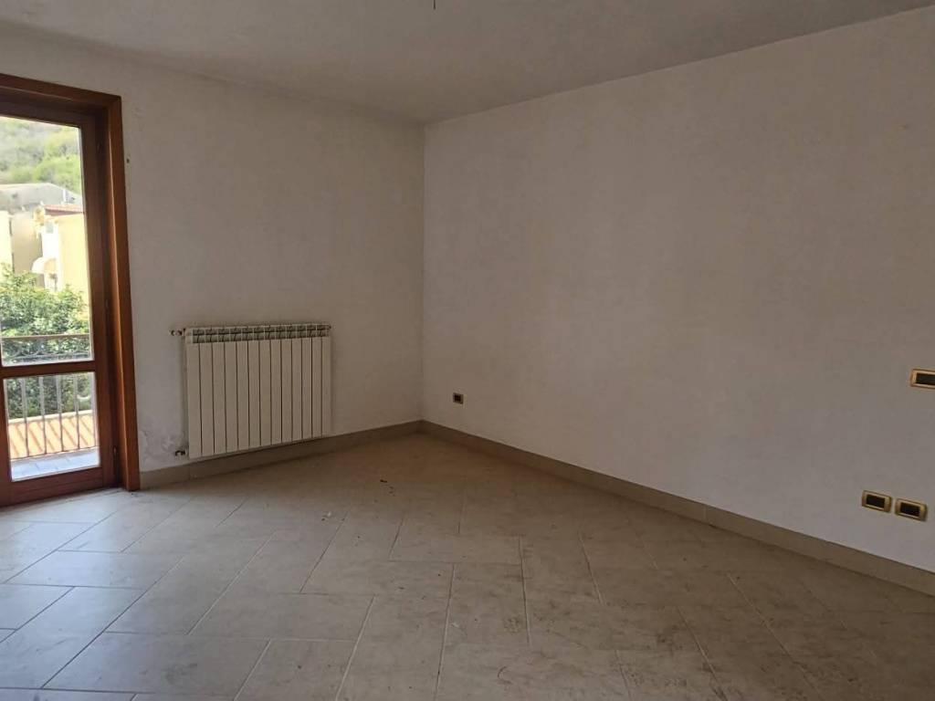 appartamento in vendita a Salerno in zona Ogliara