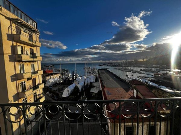 appartamento in vendita a Salerno in zona Centro Città