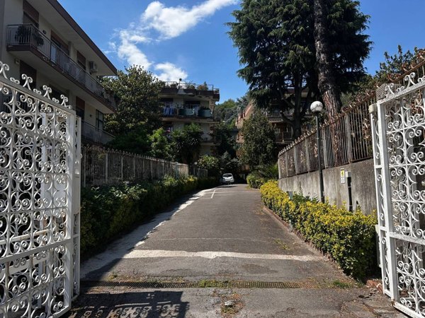 appartamento in vendita a Salerno in zona Mennolella