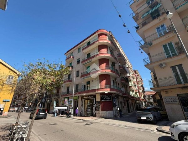 appartamento in vendita a Salerno in zona Pastena