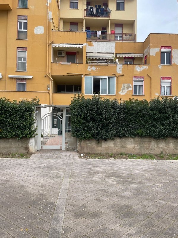 appartamento in vendita a Salerno in zona Pastena
