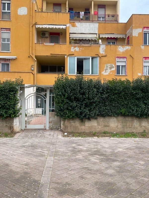 appartamento in vendita a Salerno in zona Pastena
