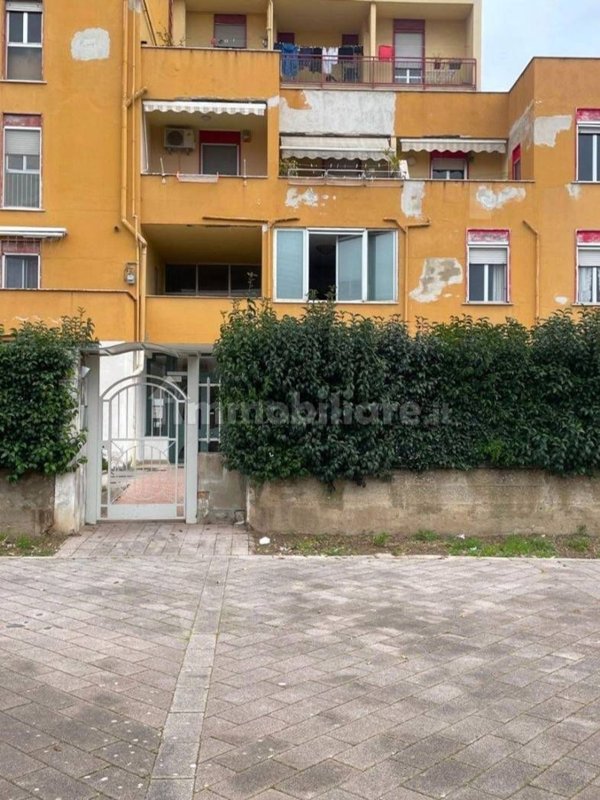 appartamento in vendita a Salerno in zona Pastena
