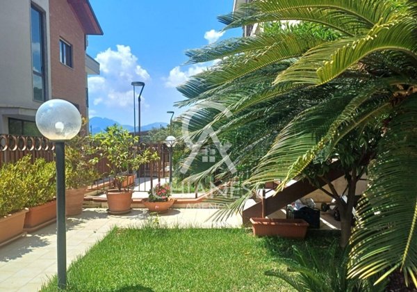 appartamento in vendita a Salerno in zona Centro Città