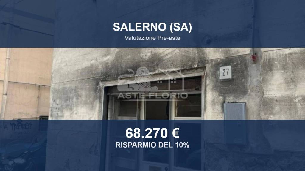 locale commerciale in vendita a Salerno