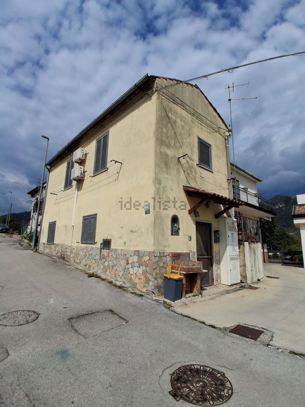 appartamento in vendita a Salerno in zona Ogliara