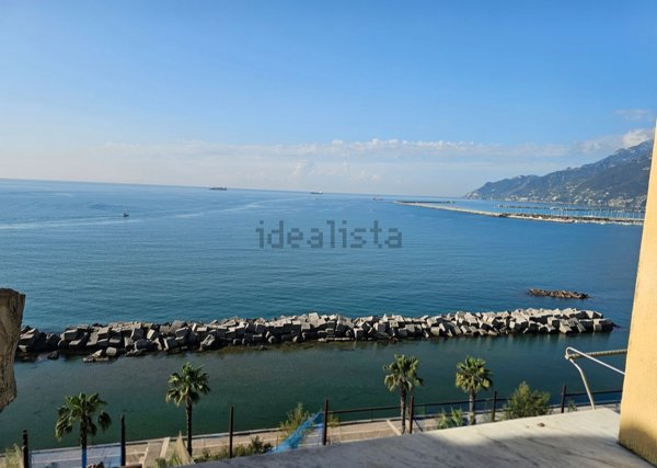 appartamento in vendita a Salerno in zona Centro Città