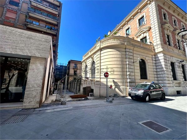 appartamento in vendita a Salerno in zona Centro Città