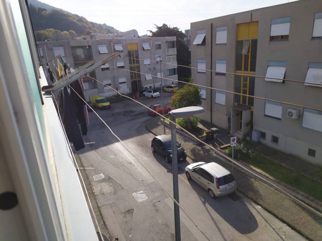 appartamento in vendita a Salerno in zona Pastena