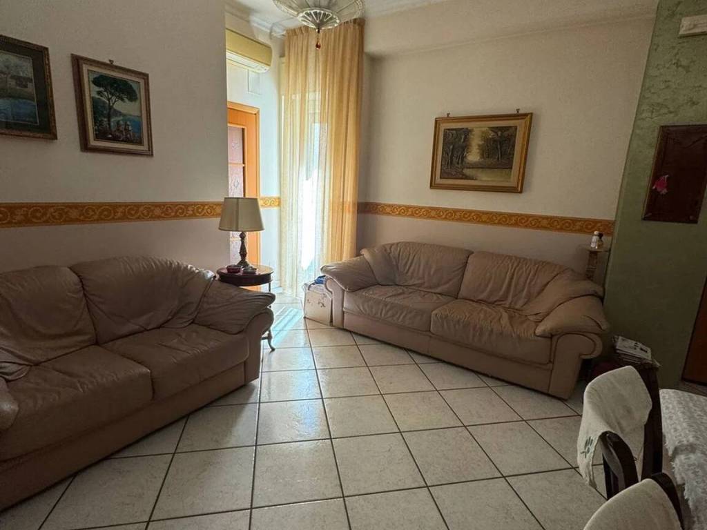 appartamento in vendita a Salerno in zona Centro Città