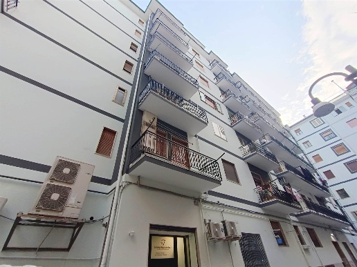 appartamento in vendita a Salerno in zona Pastena