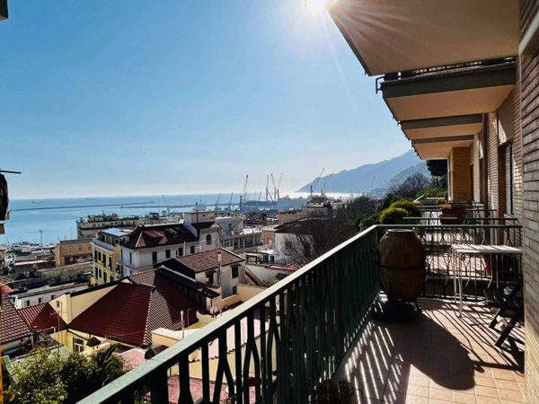 appartamento in vendita a Salerno in zona Centro Città