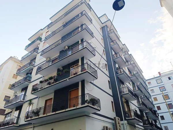 appartamento in vendita a Salerno in zona Pastena