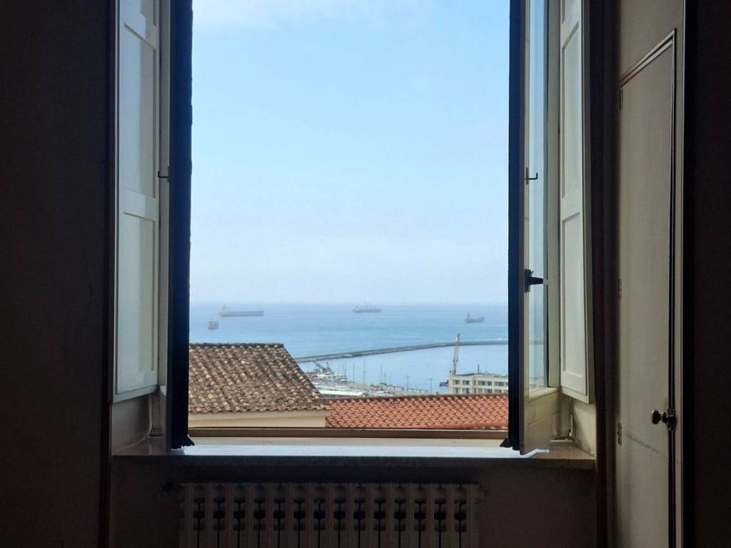 appartamento in vendita a Salerno in zona Centro Città