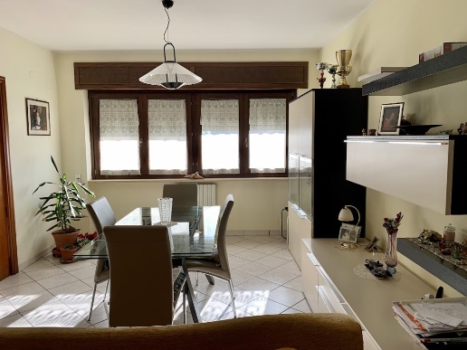 casa indipendente in vendita a Salerno in zona Ogliara