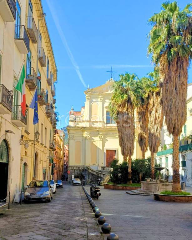 appartamento in vendita a Salerno in zona Centro Città