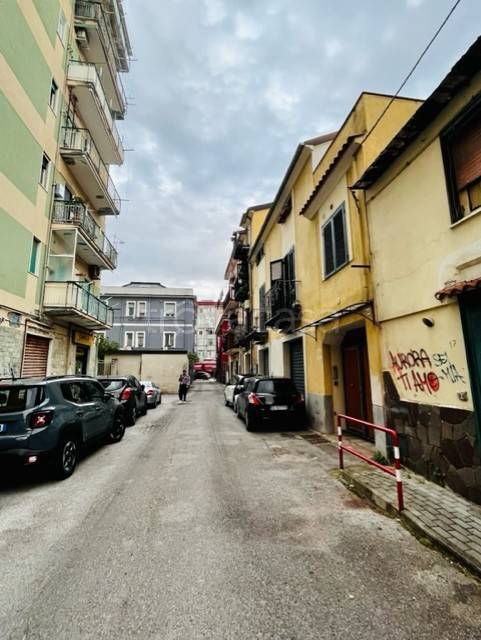 appartamento in vendita a Salerno in zona Pastena