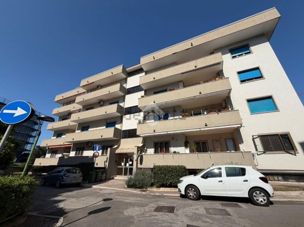 appartamento in vendita a Salerno in zona Mercatello