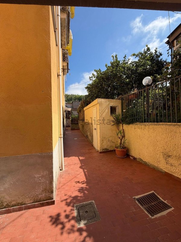 appartamento in vendita a Salerno in zona Centro Città