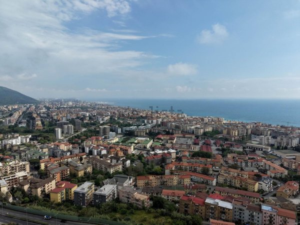 appartamento in vendita a Salerno in zona Sala Abbagnano