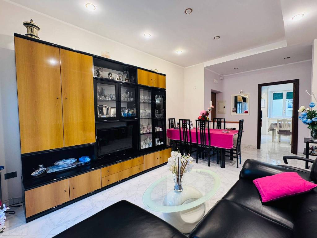 appartamento in vendita a Salerno in zona Ogliara