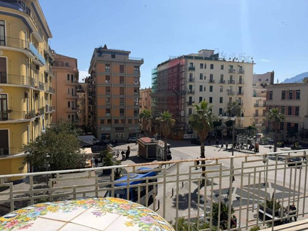 appartamento in vendita a Salerno in zona Centro Città