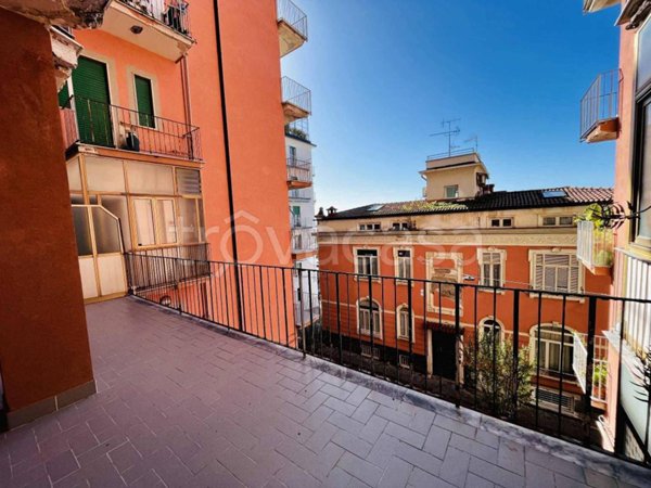 appartamento in vendita a Salerno in zona Mercatello