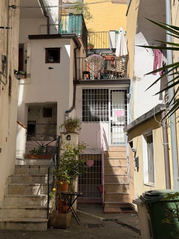 appartamento in vendita a Salerno in zona Centro Città