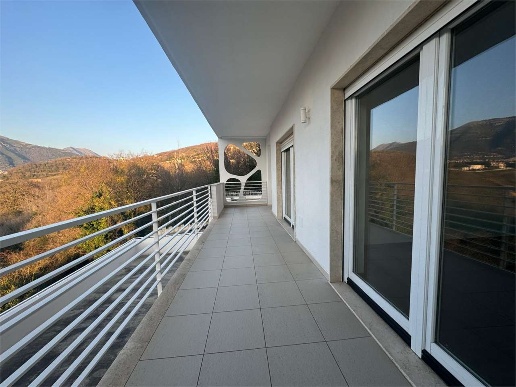 appartamento in vendita a Salerno in zona Brignano / Piezzo