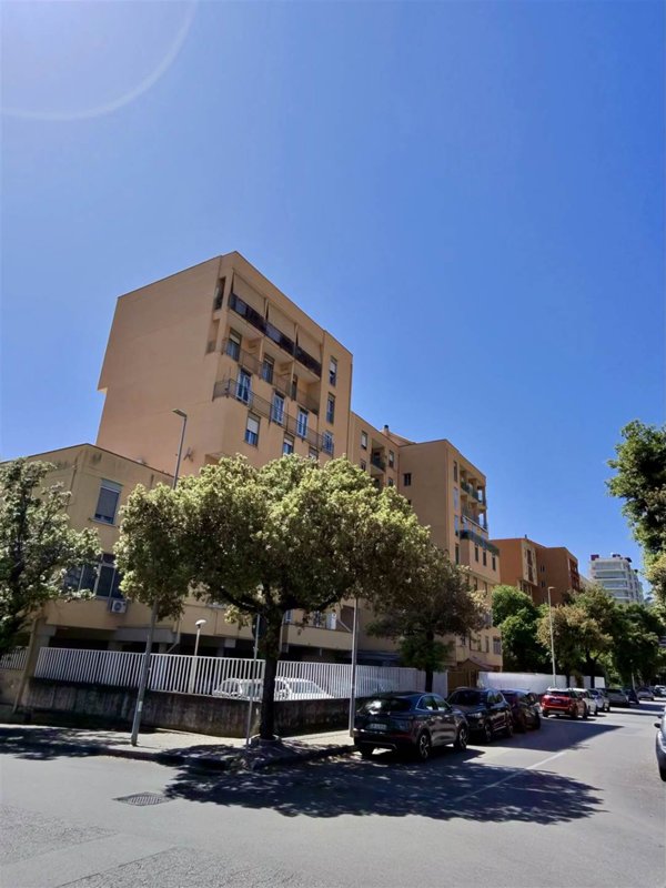 appartamento in vendita a Salerno in zona Pastena