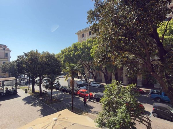 appartamento in vendita a Salerno in zona Centro Città