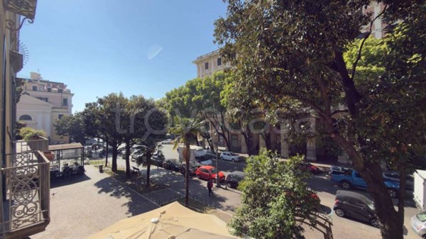 appartamento in vendita a Salerno in zona Centro Città