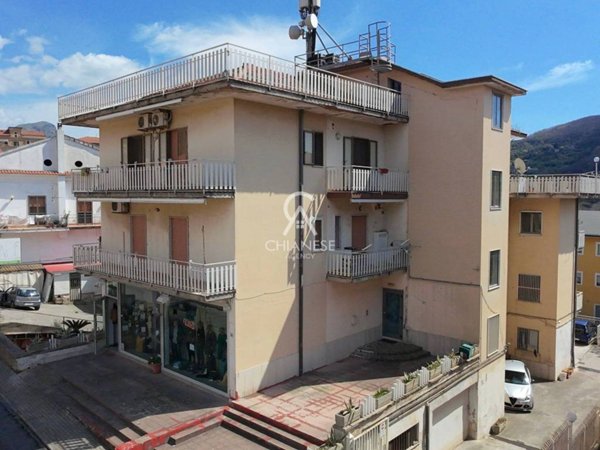 intera palazzina in vendita a Salerno in zona Ogliara