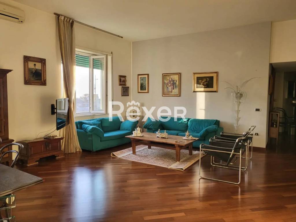 appartamento in vendita a Salerno in zona Centro Città