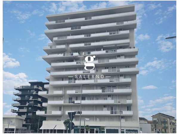 appartamento in vendita a Salerno in zona Mariconda