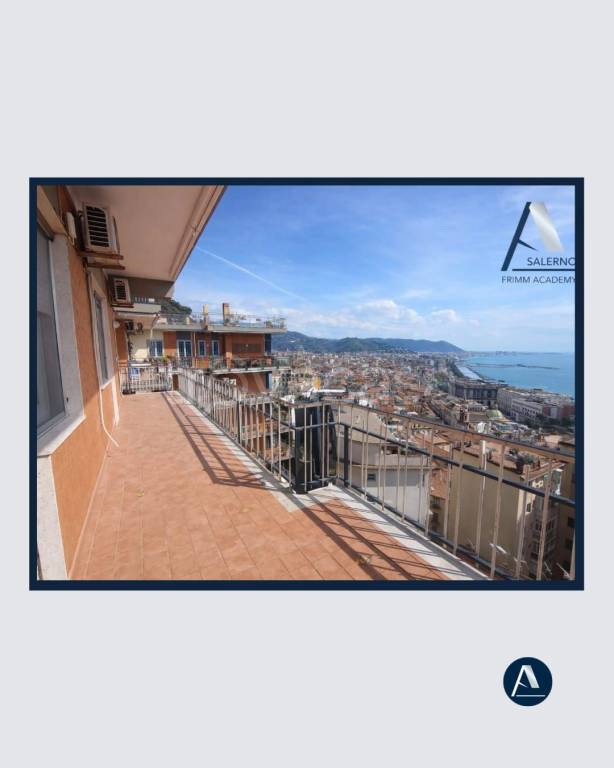 appartamento in vendita a Salerno in zona Centro Città