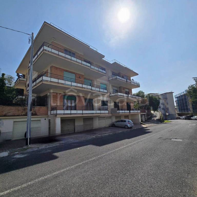 appartamento in vendita a Salerno in zona Irno