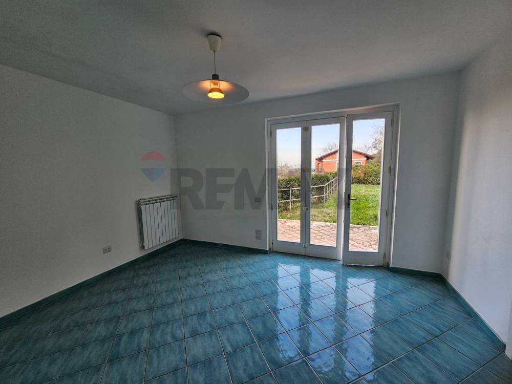 casa indipendente in vendita a Salerno in zona Fuorni