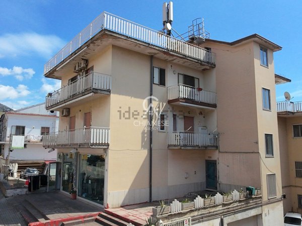casa semindipendente in vendita a Salerno in zona Centro Città