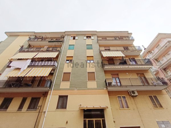 appartamento in vendita a Salerno in zona Pastena