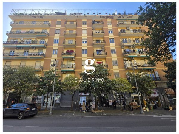 appartamento in vendita a Salerno in zona Centro Città