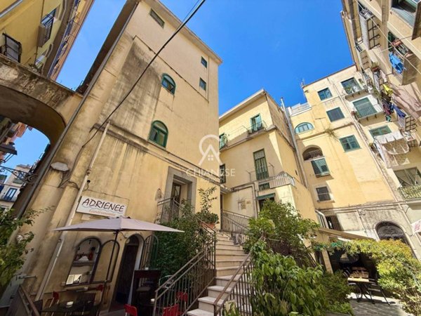 appartamento in vendita a Salerno in zona Centro Città