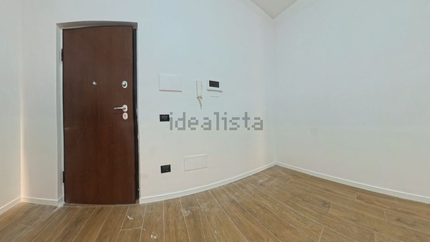 appartamento in vendita a Salerno in zona Pastena